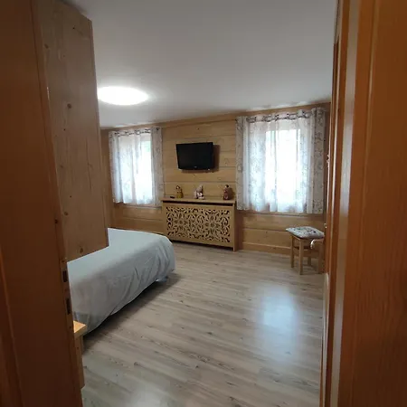 72 Apartment *