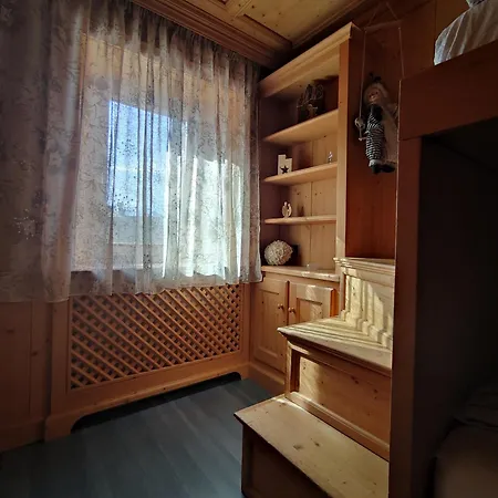 72 Apartment *